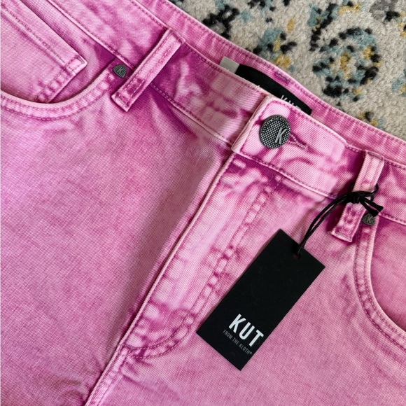 Kut from the Kloth Women's Pink Denim Shorts - Picture 3 of 5